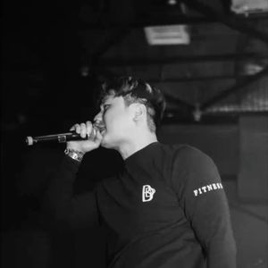 成人av无码在线
